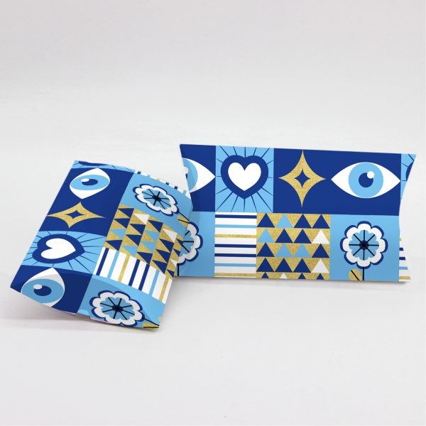 Κουτί Pillow Box 3x8x13cm τυπωμένο με ταπετσαρία μπλε ματάκια