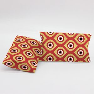 Κουτί Pillow Box 3x8x13cm τυπωμένο με ταπετσαρία κόκκινα ματάκια